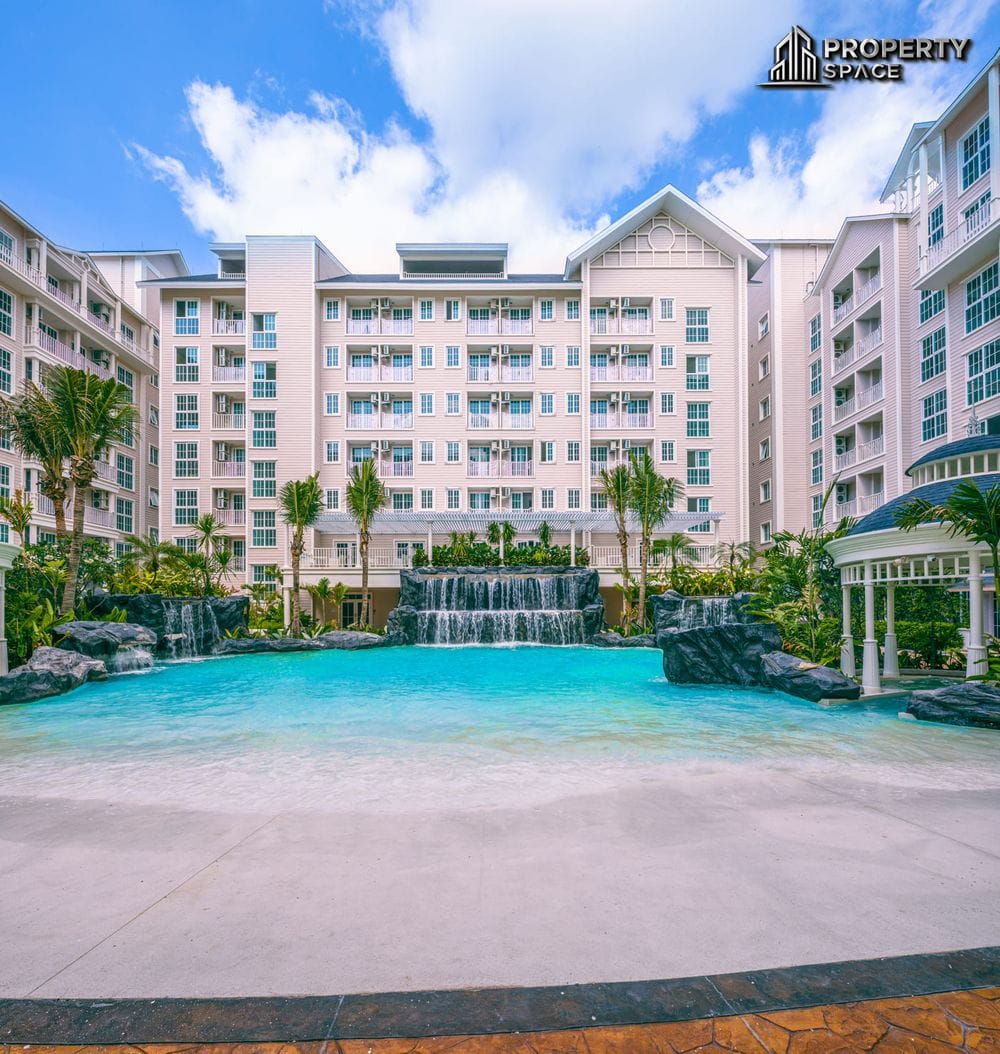 Grand Florida Beachfront Condo Resort Image 3