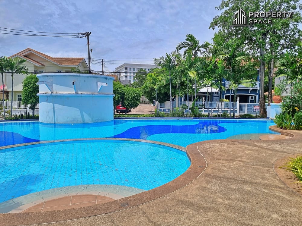 Baan Fah Rim Haad Jomtien Image 4