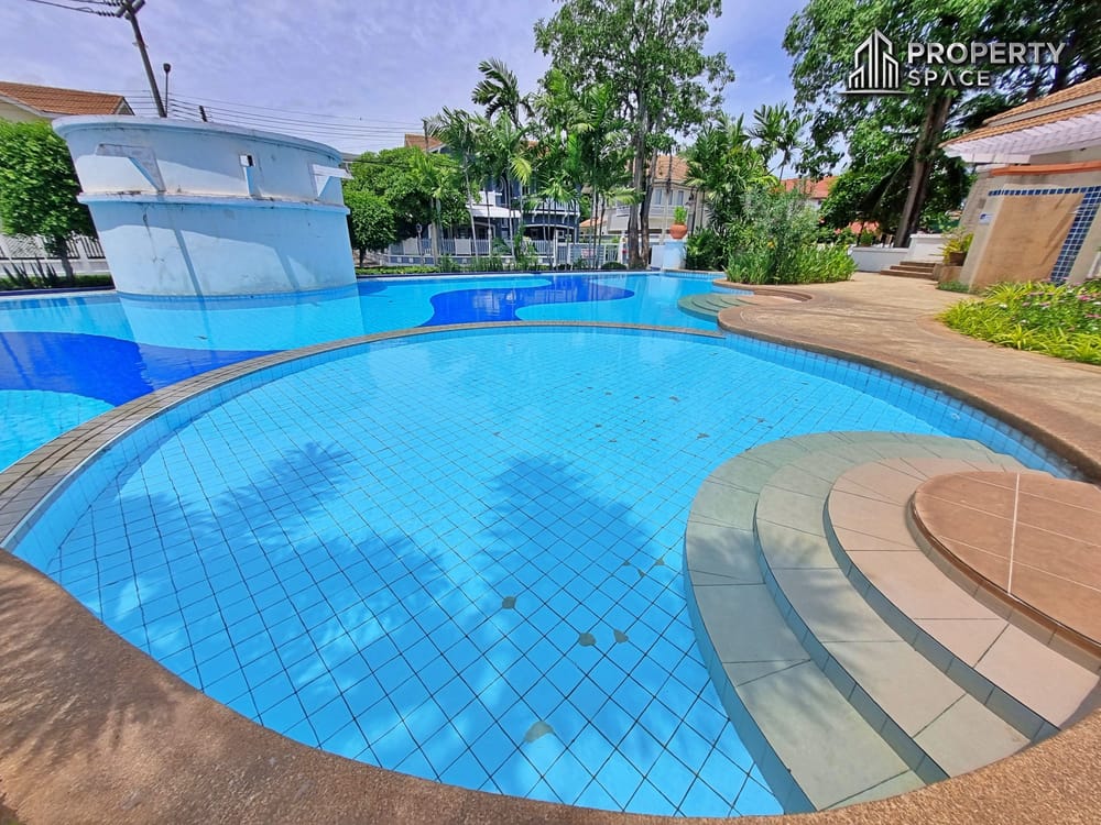 Baan Fah Rim Haad Jomtien Image 5