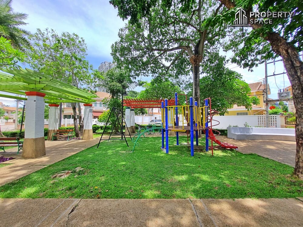 Baan Fah Rim Haad Jomtien Image 6