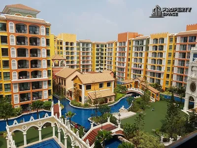 Image of Venetian Signature Condo Resort Pattaya