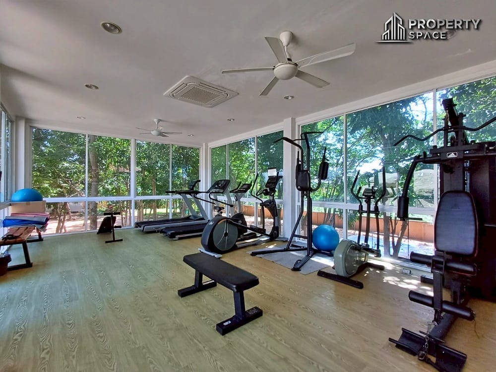 Grand Regent Residence Image 10