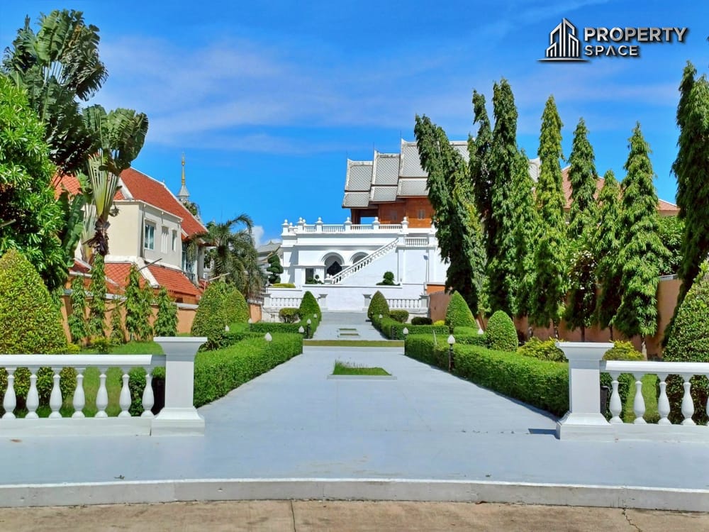 Grand Regent Residence Image 3