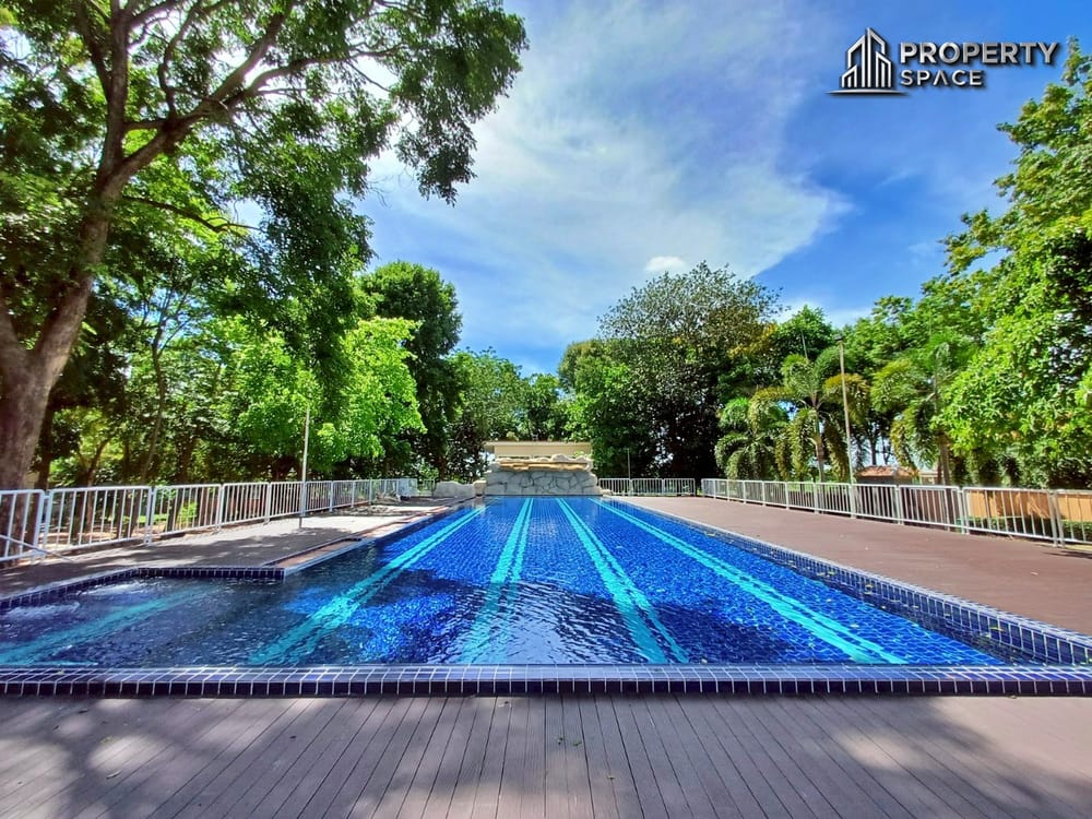 Grand Regent Residence Image 6