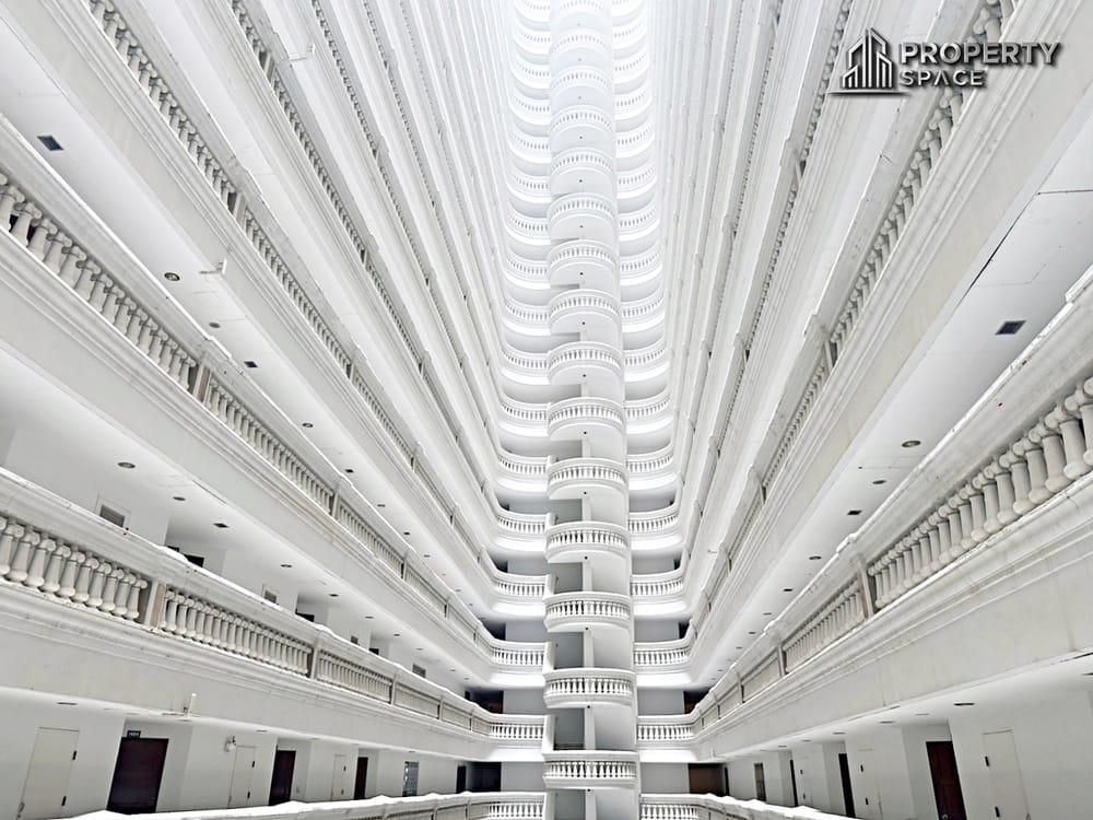 Park Beach Condominium Image 5