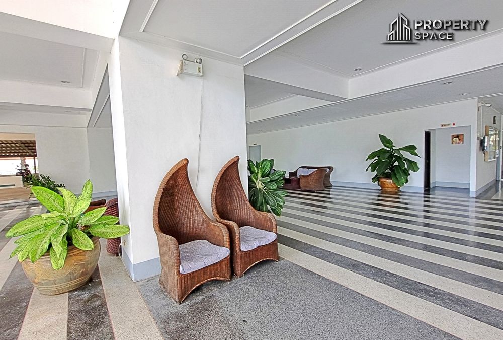 Wongamat Garden Beach Resort Image 9