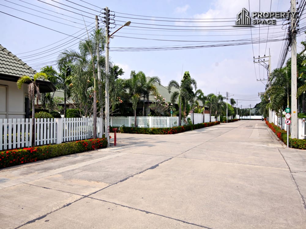 Green Field Villa 3 Pattaya Image 5