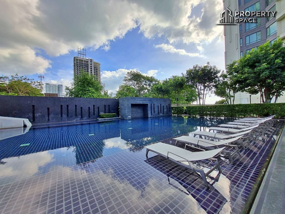 Reflection Jomtien beach Condominium Image 4