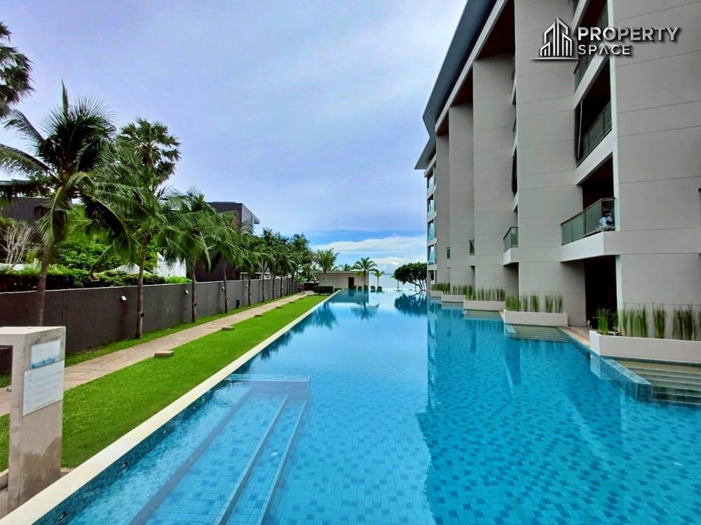 Ananya Beachfront Wongamat Image 5