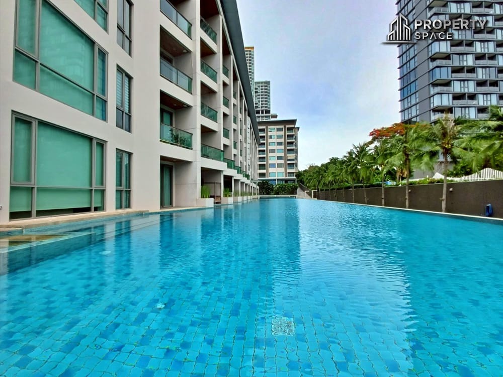 Ananya Beachfront Wongamat Image 11