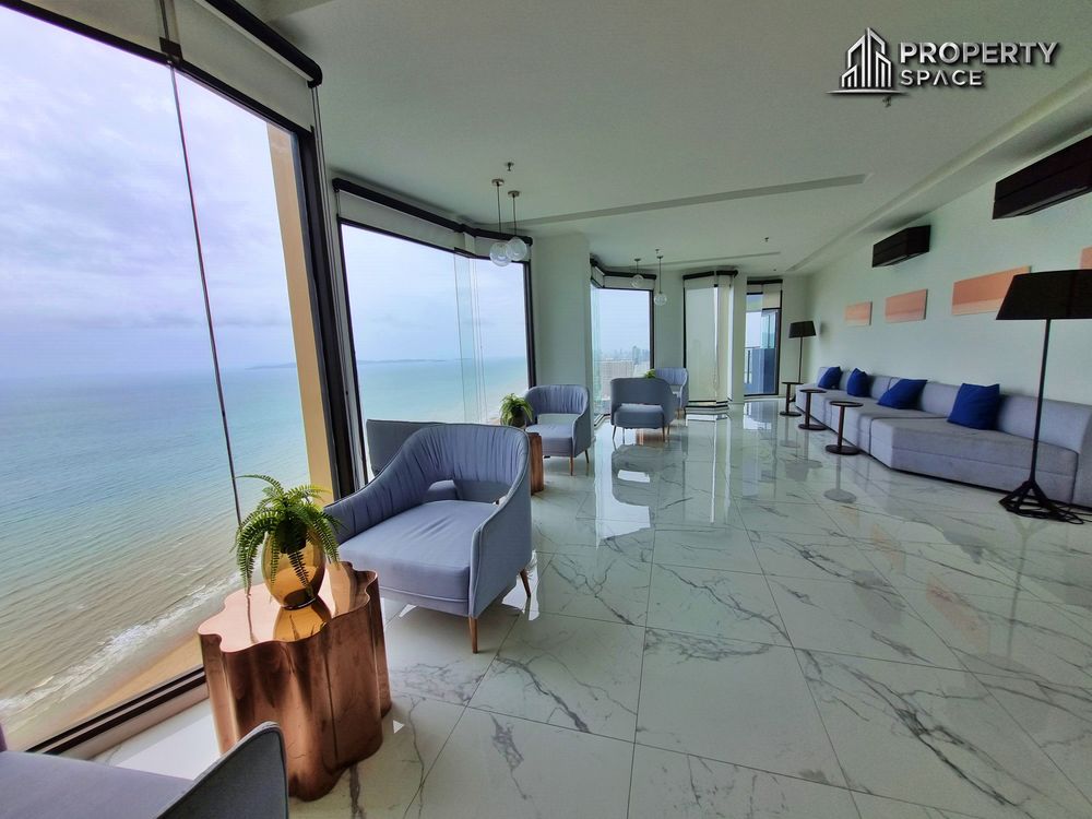 Aeras Beachfront Condominium Image 11