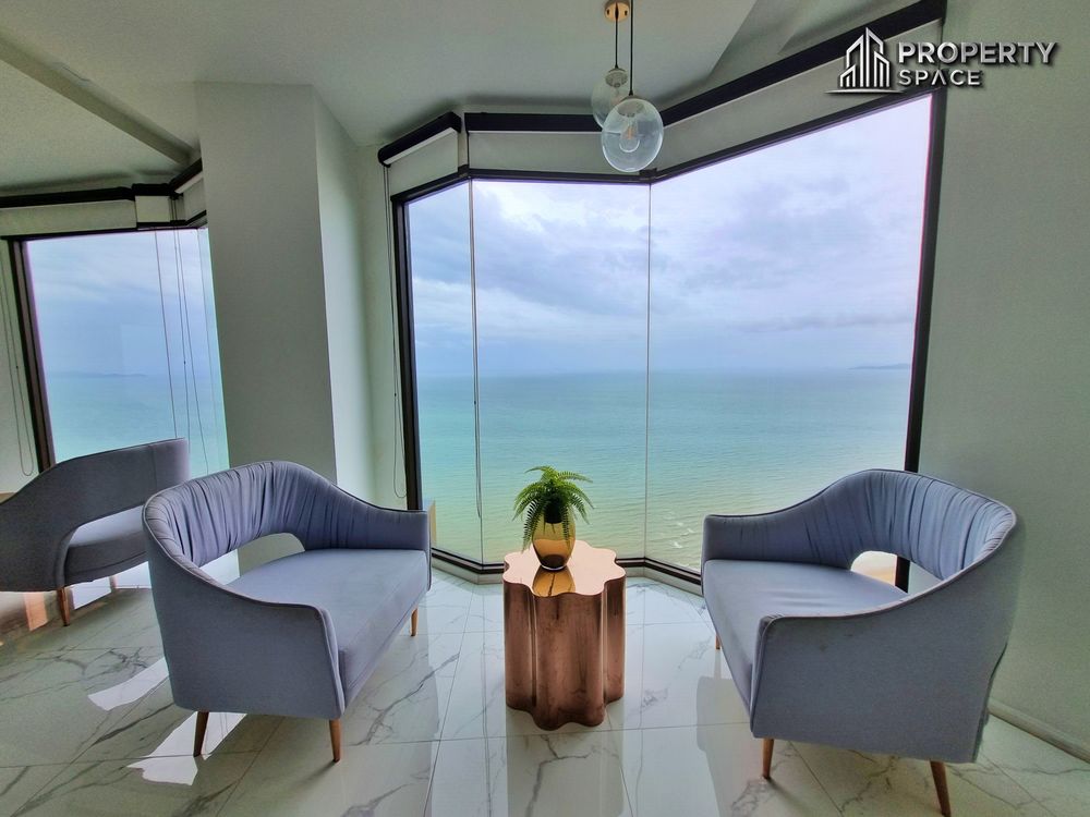 Aeras Beachfront Condominium Image 12