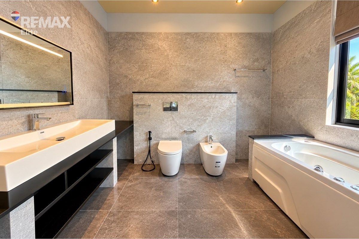 Image 32