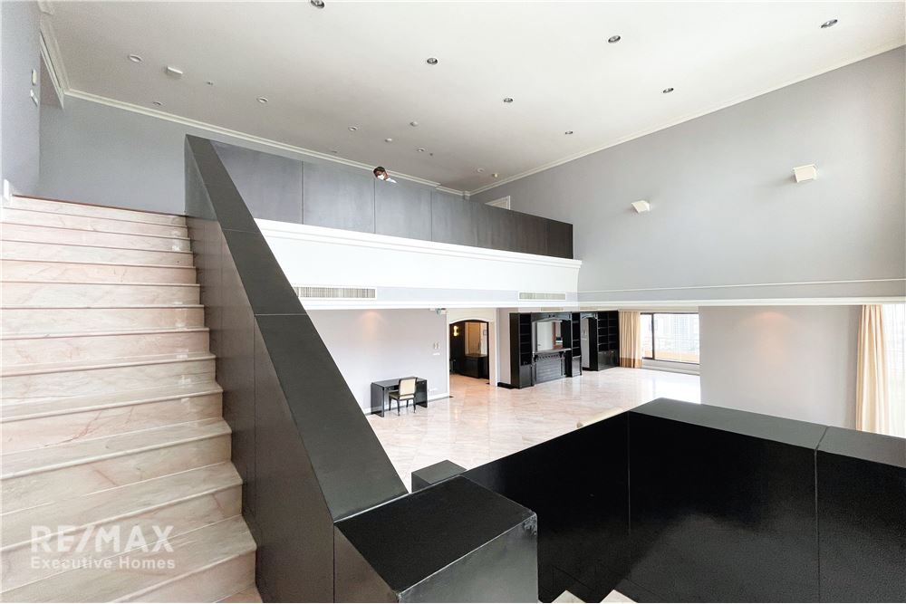 Luxurious 4BR Duplex Penthouse for Rent | 220K | 470sqm | 29th Floor | Sathorn Soi 3 4