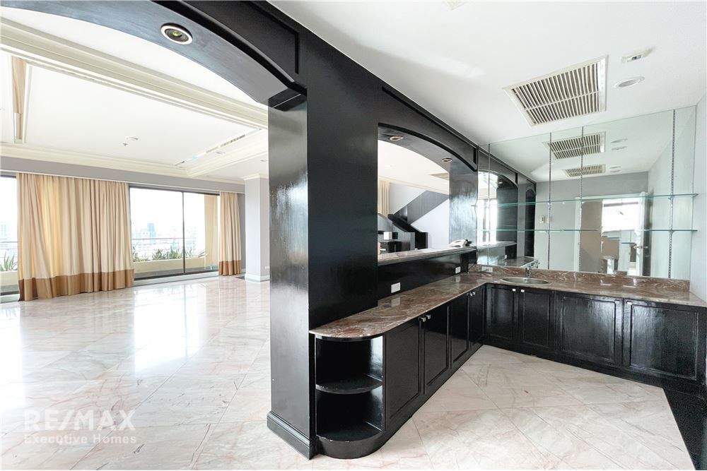 Luxurious 4BR Duplex Penthouse for Rent | 220K | 470sqm | 29th Floor | Sathorn Soi 3 5
