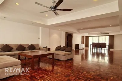 charming-3-bedroom-condo-with-shared-garden-in-phromphong-920071001-10348