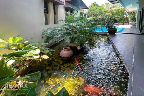 for-sale-4-townhouses-in-mini-compound-near-emporium-920071001-10364