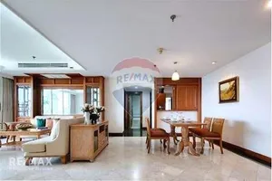 for-rent-spacious-2-bedrooms-in-narathiwas-soi-7-sathorn-bts-chongnonsi-920071001-11564