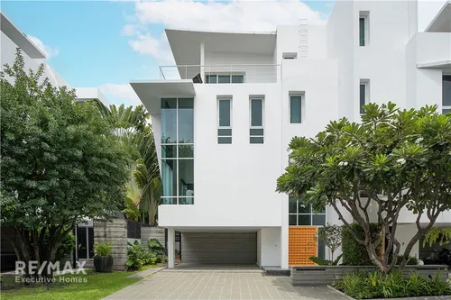 detached-home-in-25555-spacious-living-with-modern-amenities-920071001-12023