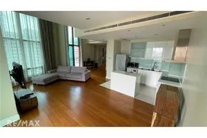 exquisite-duplex-living-in-the-bright-sukhumvit-24-920071001-12489