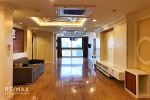 spacious-pet-friendly-high-floor-condo-near-mrt-queen-sirikit-14-mins-walk-at-president-park-sukhumvit-24-920071001-12701