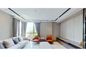 luxurious-2-bedroom-condo-near-bts-promphong-with-stunning-views-920071001-12770