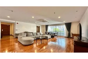 pet-friendly-apartment-for-rent-spacious-2br-near-bts-nana-sukhumvit-920071001-12804