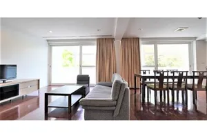 for-rent-spacious-2-bedrooms-in-low-rise-apartment-sukhumvit-49-close-to-samitivej-hospital-920071001-12885