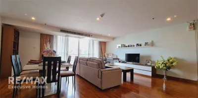 spacious-3-bedrooms-condo-for-rent-next-to-park-sukhumvit-24-920071001-12903