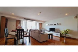 spacious-3-bedrooms-sukhumvit-24-for-rent-next-to-park-920071001-12903