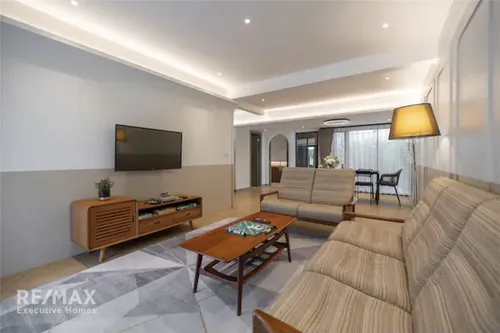 newly-renovated-ekkamai-townhouse-for-sale-920071001-12934