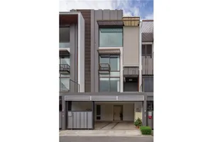 stunning-31-bedroom-townhome-for-sale-in-sukhumvit-65-920071001-12985