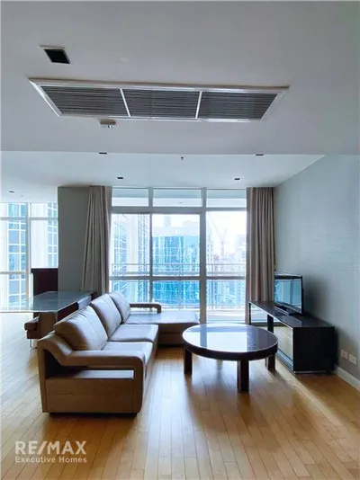 luxurious-3-bedroom-condo-for-rent-with-stunning-views-near-bts-phloen-chit-920071001-13057