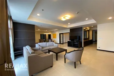 pet-friendly-3-bedroom-condo-for-rent-in-sukhumvit-19-920071001-13122