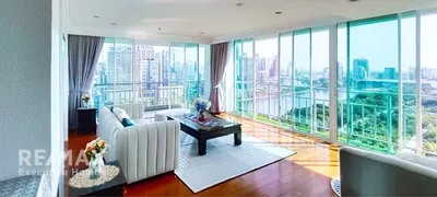 luxurious-condo-near-bts-nana-modern-living-with-9-mins-walk-920071001-13229