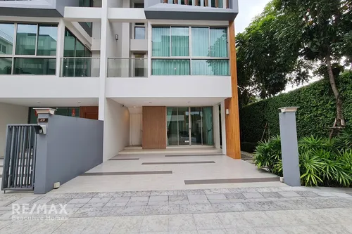 4-bedroom-townhome-in-sukhumvit-62-bangchak-920071001-13232