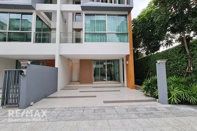 spacious-31-bed-townhome-for-sale-in-sukhumvit-62-bangchak-920071001-13232