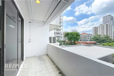 spacious-3-bedroom-condo-in-sukhumvit-24-bts-phrom-phong-920071001-13270