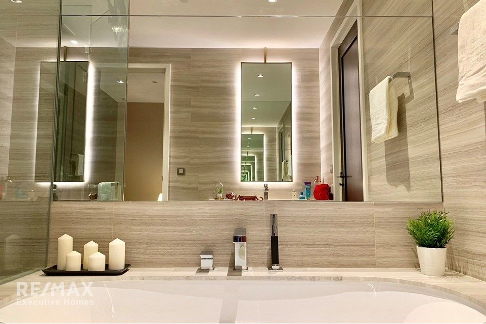 Luxury 1-Bedroom Condo for Rent at The Diplomat 39 11