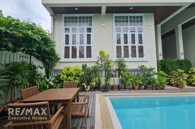 for-rent-expansive-3br-2-storey-detached-house-with-shared-pool-in-private-compound-or-sukhumvit-thonglor-bts-or-350-sqm-920071001-14620