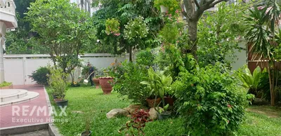 spacious-4br-detached-house-for-rent-pet-friendly-with-expansive-garden-and-parking-in-sukhumvit-31-or-380-sqm-920071001-14623