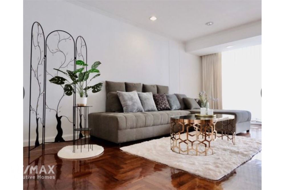 Pet-Friendly 3-Beds Apartment in Sathorn | Walk to BTS Saint Louis 2