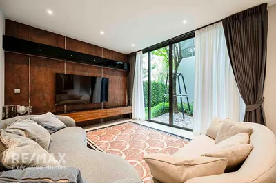for-rent-or-stylish-4-bedroom-townhouse-in-bugaan-pattanakarn-920071001-14731