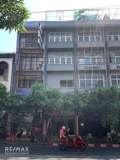 prime-corner-shophouse-for-sale-on-pridi-banomyong-road-or-5-storey-commercial-opportunity-920071001-14735