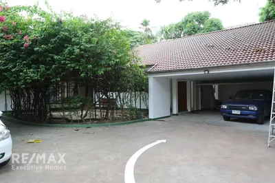 charming-pet-friendly-detached-house-for-rent-in-sathorn-soi-prapinit-920071001-14740