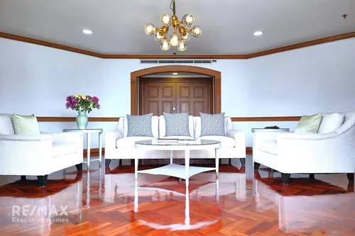 3-bedroom-condo-at-pet-friendly-bangkok-condo-with-maids-quarter-on-sukhumvit-26-920071001-14861