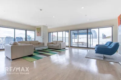 luxury-condo-at-noble-remix-steps-from-bts-thonglor-920071001-14974