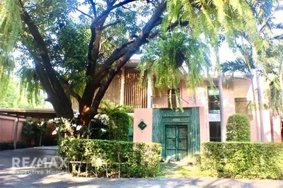 4-bedroom-detached-house-with-pool-for-rent-in-sathorn-yenakart-920071001-14983