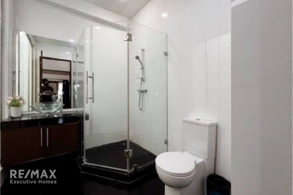 Rent 120K | Lotus Point Ekkamai 10 | 450sqm 5-Story | 6m High Ceiling 34