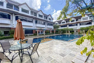 4-bedroom-townhouse-for-rent-at-special-price-in-ekamai-near-bts-ekamai-920071001-14988